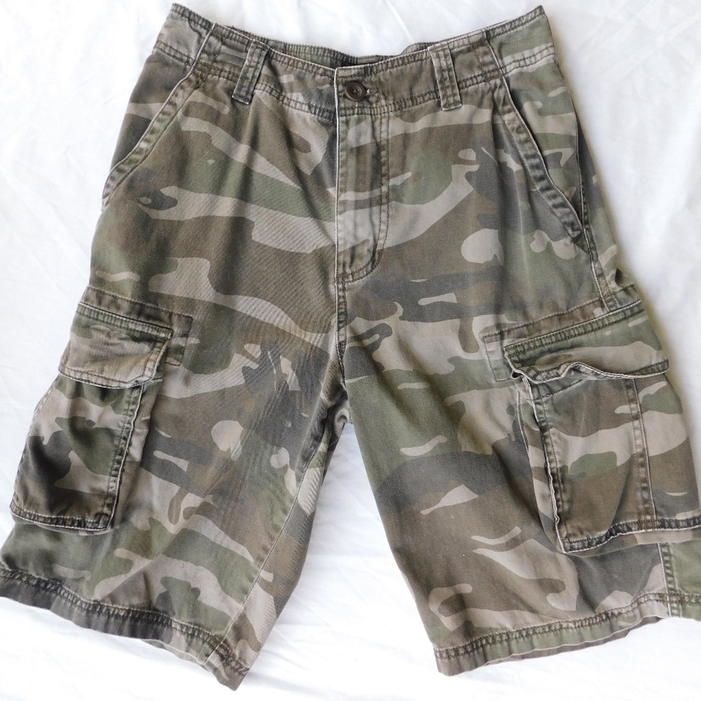 First Wave Boys Camo Cargo Shorts - Size 16